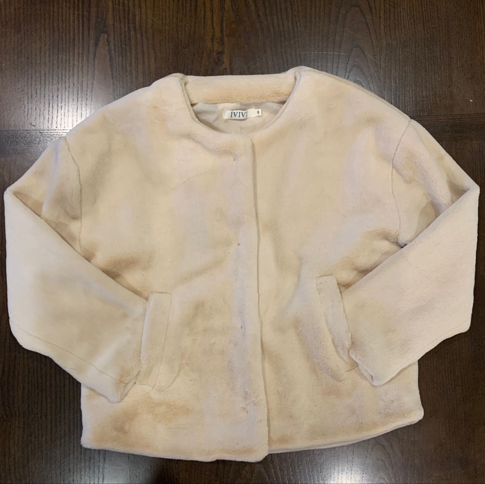 IVIVI Faux  Fur 100% Polyester Size: S